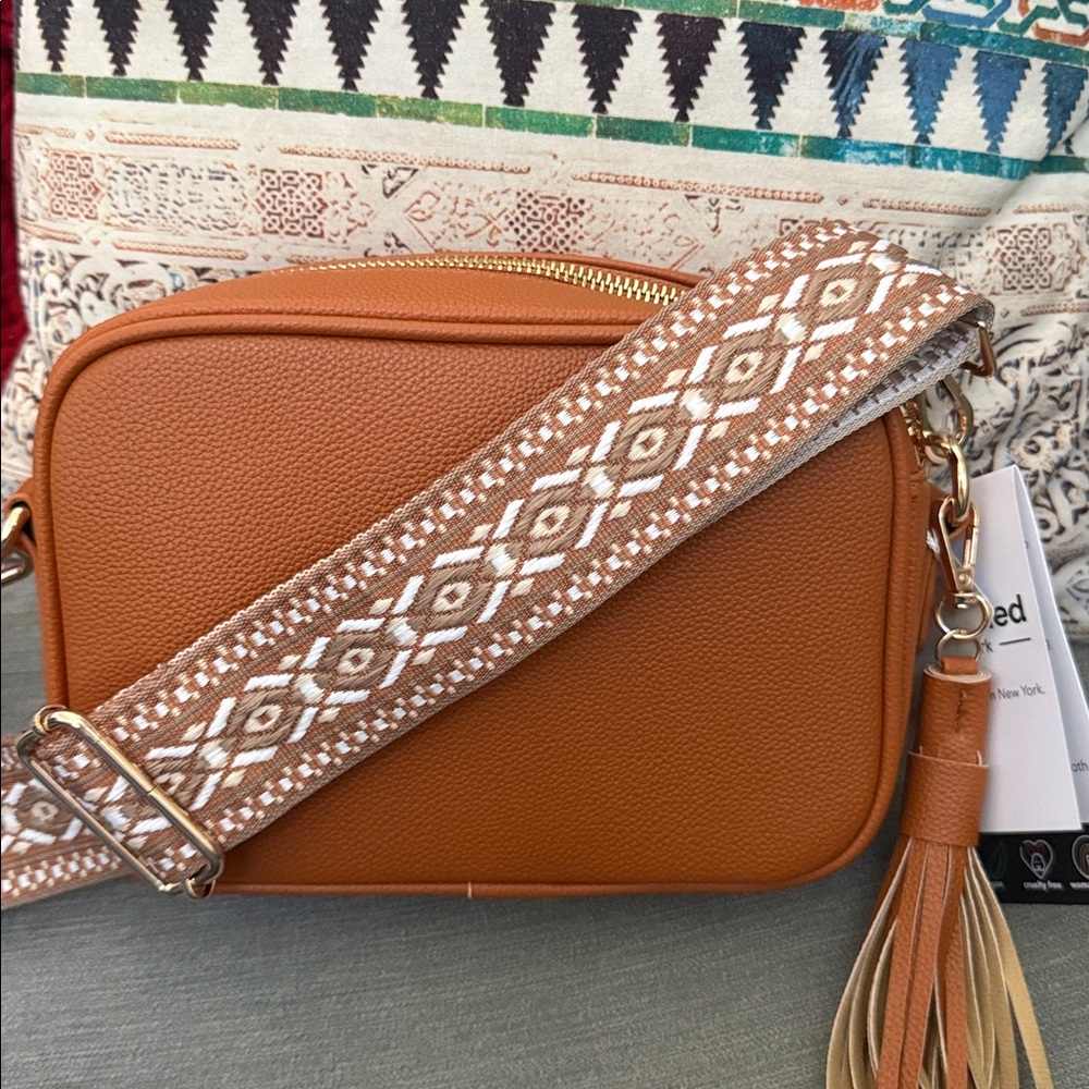 Ahdorned Elegant Camel Crossbody Bag